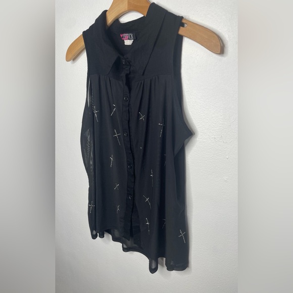 Lipstick Women’s Sleeveless Collard Button Down Blouse Shirt w/Crosses - Picture 6 of 6